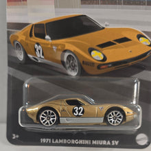 Load image into Gallery viewer, Hot wheels Vintage Racing club 1971 Lamborghini Miura SV 2024
