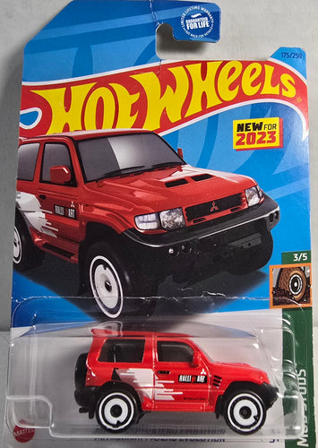 Hot Wheels Mitsubishi Pajero Evolution
