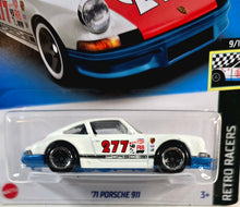 Load image into Gallery viewer, Hot Wheels White 71 Porsche 911 2023
