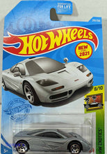 Load image into Gallery viewer, Hot wheels McLaren F1 
