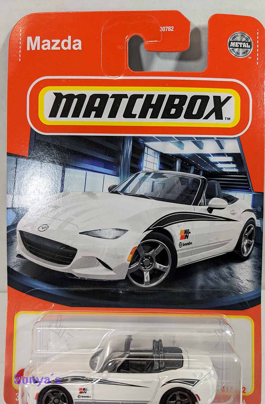 Matchbox White 15 Mazda MX-5 Miata 2022